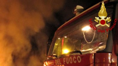 Reggio, esplosione nella notte. Feriti cinque vigili del fuoco e due poliziotti
