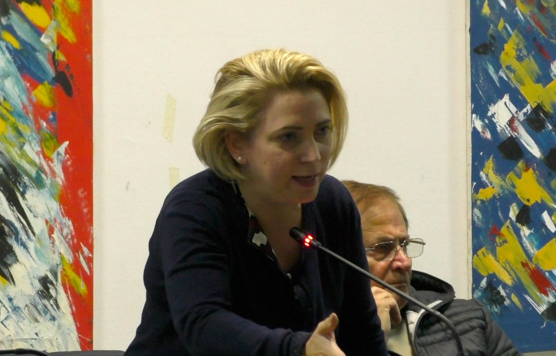 Congresso Pd, l’ex sindaco di Caulonia Belcastro smentisce l’appoggio a Schlein: «Sto con De Micheli»