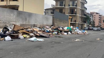 Reggio, a Ciccarello è emergenza rifiuti perenne. Fino a quando?
