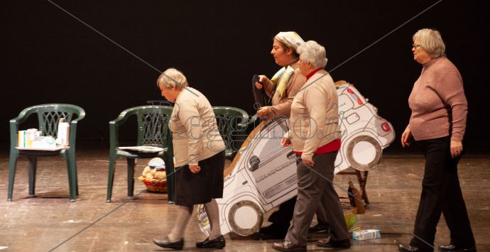 “Arcipelago d’incontri”, la Piccola Opera si racconta al teatro Cilea