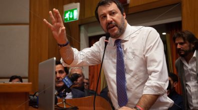 Sbarchi a Roccella, Salvini: «Proteggere i confini»