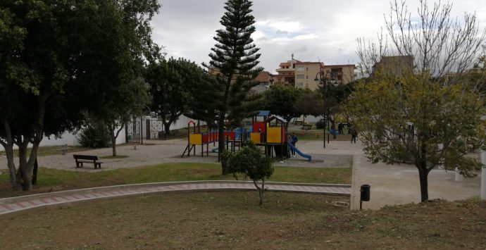 Playground, giostre e nuovi servizi. Riaperto il parco “Botteghelle”
