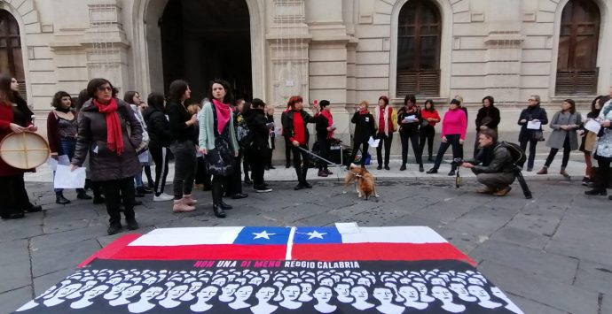 Violenza sulle donne, quel grido che parte dal Cile e arriva fino alla città dello Stretto