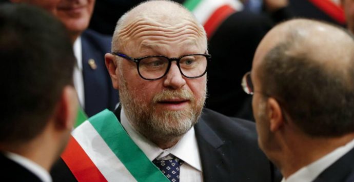 L’ex sindaco di Livorno, Filippo Nogarin vuole guidare il porto di Gioia Tauro
