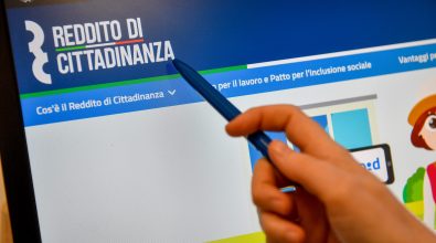 Reggio, scoppia il caos per la cessazione del reddito di cittadinanza