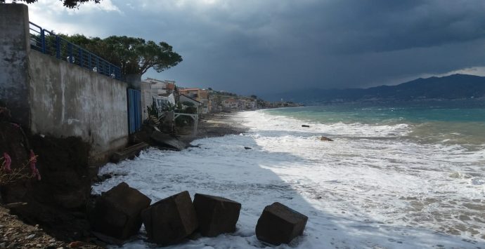 Erosione costiera a Villa, Comune al lavoro per mitigare l’emergenza