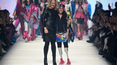 Giusy Versace, in passerella a Berlino, lancia un forte messaggio di inclusione sociale