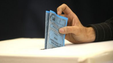 Elezioni regionali in Calabria, urne aperte. Si vota fino alle 23. DIRETTA