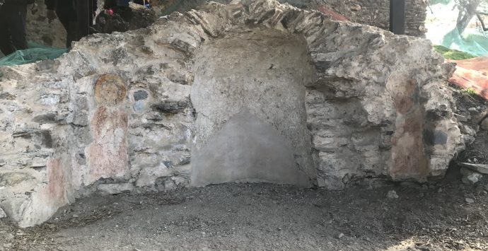 Cai, escursione tra uliveti, frantoi e siti storici nella collina di Fossato