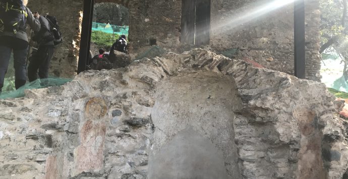 Cai, escursione tra uliveti, frantoi e siti storici nella collina di Fossato