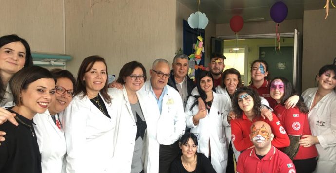 Carnevale in corsia per i piccoli eroi di oncologia del Gom