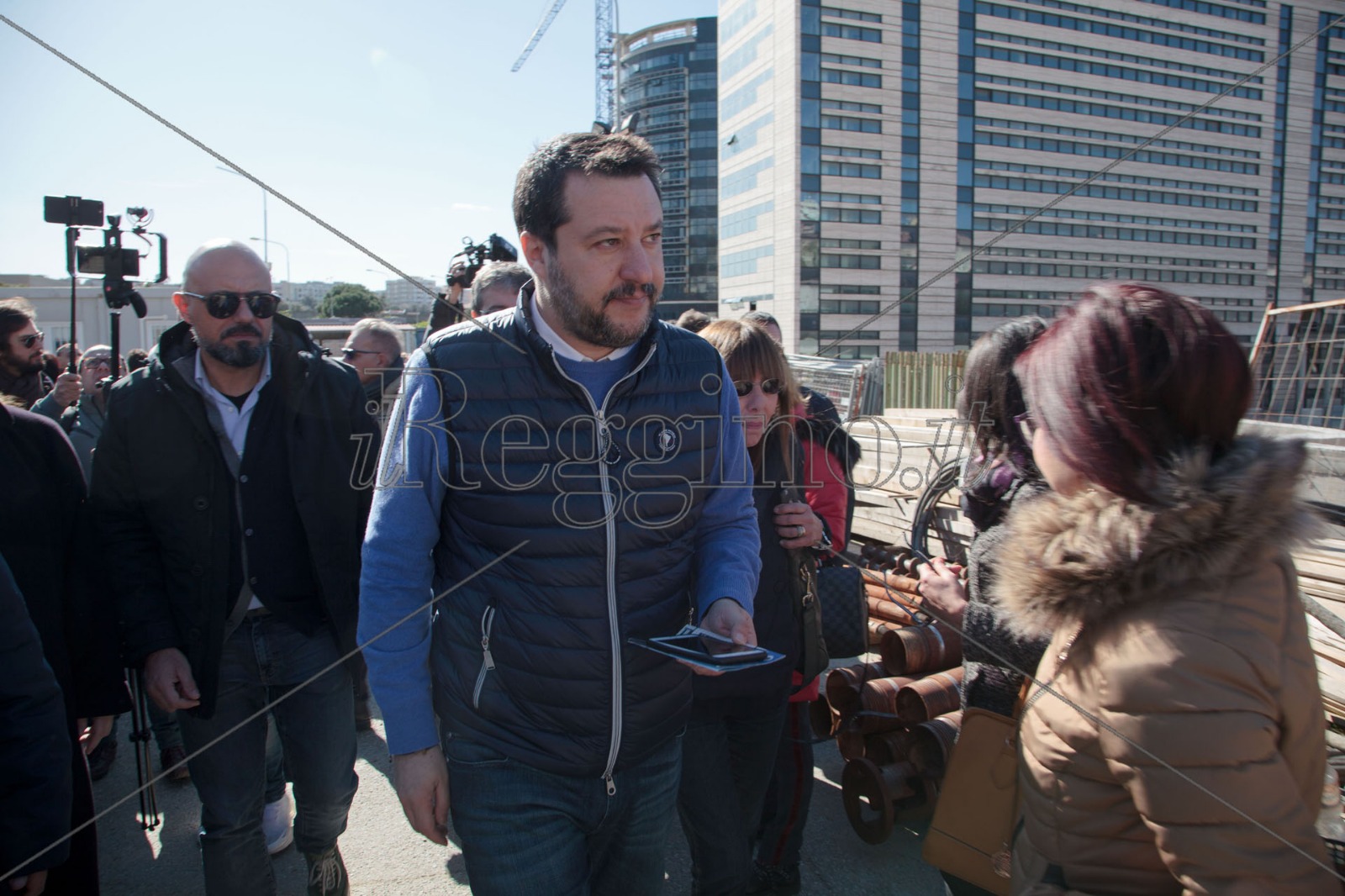 Salvini tra selfie e lamentele. Dai pescatori di Bagnara ai tirocinanti della giustizia di Reggio