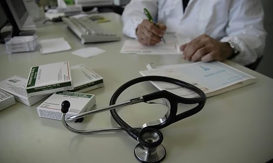 Coronavirus a Reggio Calabria, si fermano anche i medici di base. «Non possiamo lavorare senza protezioni»
