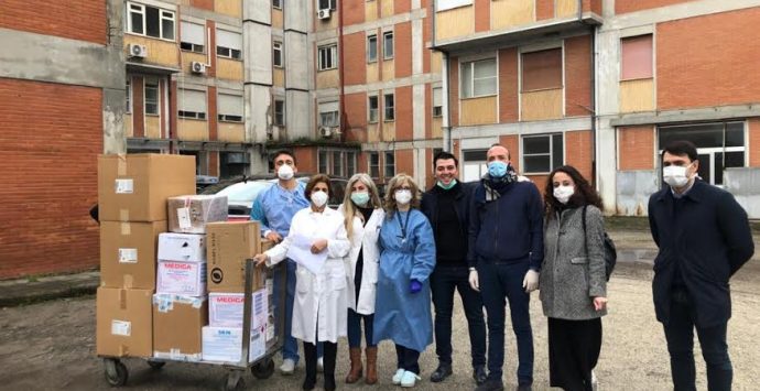 Coronavirus a Reggio Calabria, presidi medici all’ospedale di Gioia Tauro grazie alle donazioni