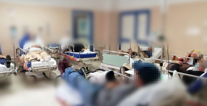 Locri, caos e assembramenti al Pronto Soccorso dell’ospedale