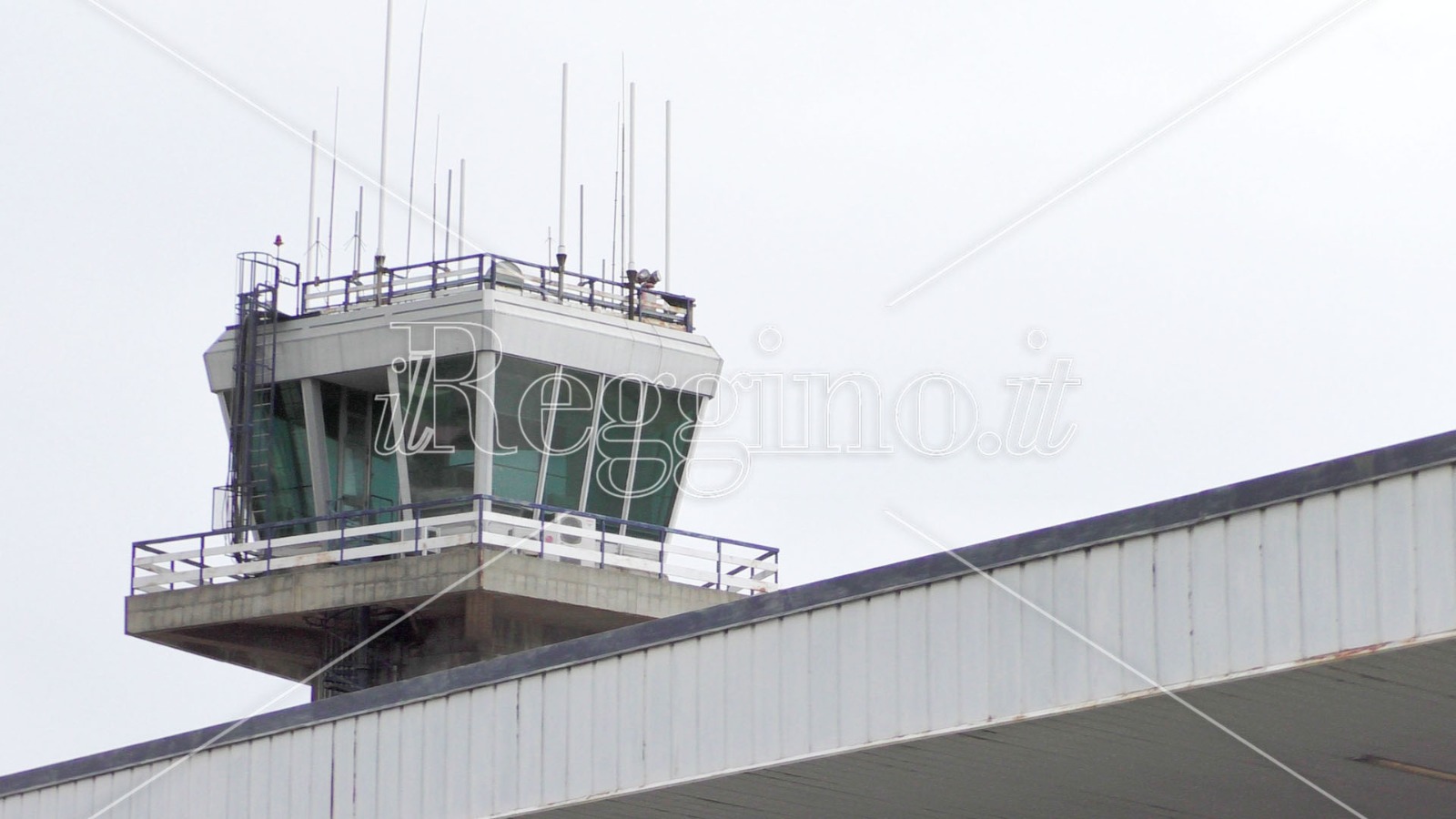 Aeroporto dello Stretto, è rottura tra task force comunale e Sacal
