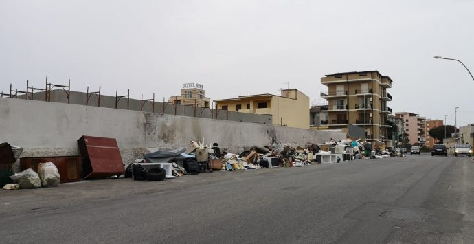 Caos rifiuti, il Pd di Gallico: «Situazione non più tollerabile»