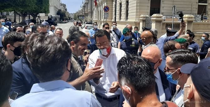 Salvini il “calabrese”, tenta la rimonta da Reggio e dà consigli a Jole: «Fai come all’inizio»