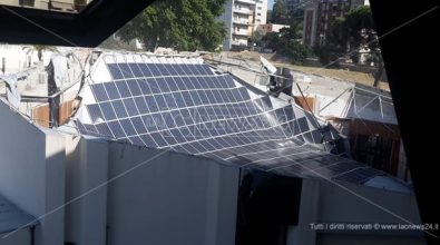 Consiglio regionale, crolla il tetto dell’auditorium Calipari: non ci sono feriti