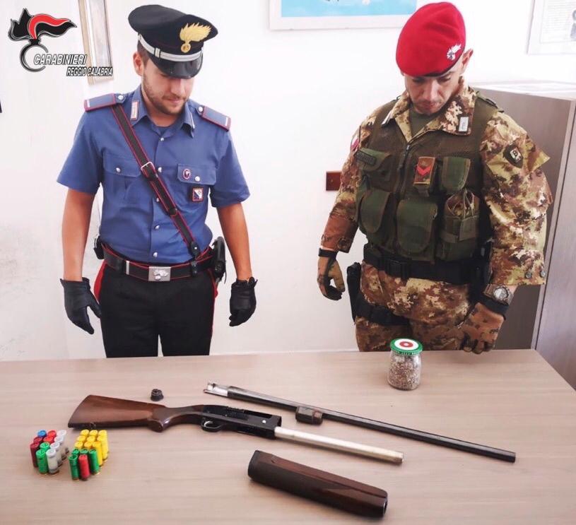 Rinvenimento di armi da parte dei carabinieri a Ciminà