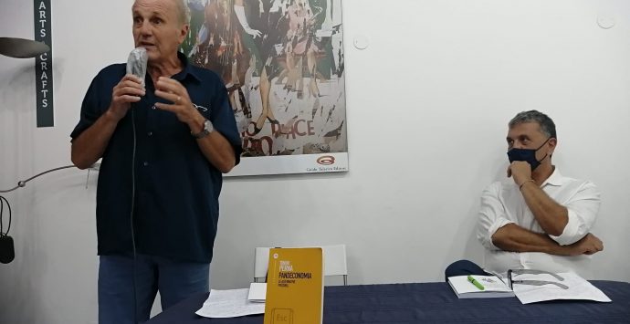 Reggio Calabria, due libri per analizzare i risvolti costruttivi della pandemia