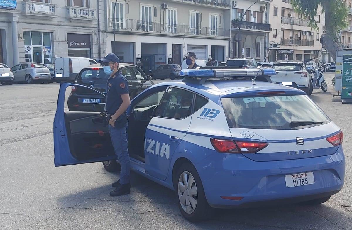 Reggio, la polizia arresta un ladro di biciclette elettriche 44enne