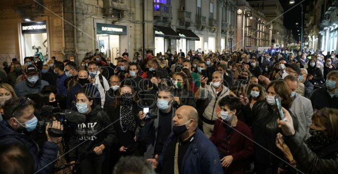 In migliaia alla manifestazione di protesta a Reggio Calabria contro la zona rossa – FOTOGALLERY
