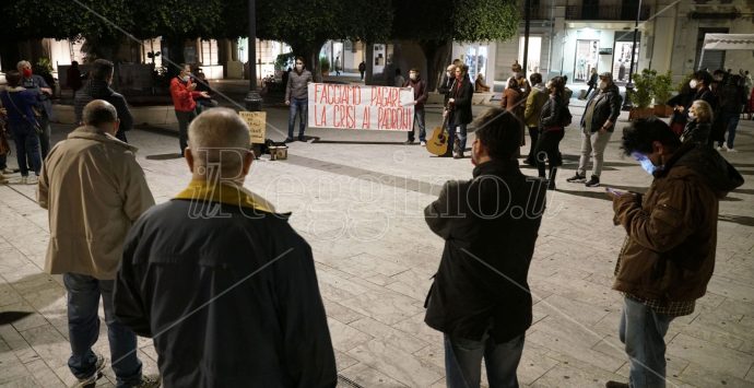 In migliaia alla manifestazione di protesta a Reggio Calabria contro la zona rossa – FOTOGALLERY