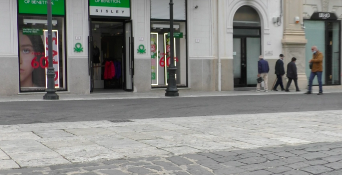 Reggio Calabria, negozi aperti per protesta. Ma la maggioranza rispetta il Dpcm