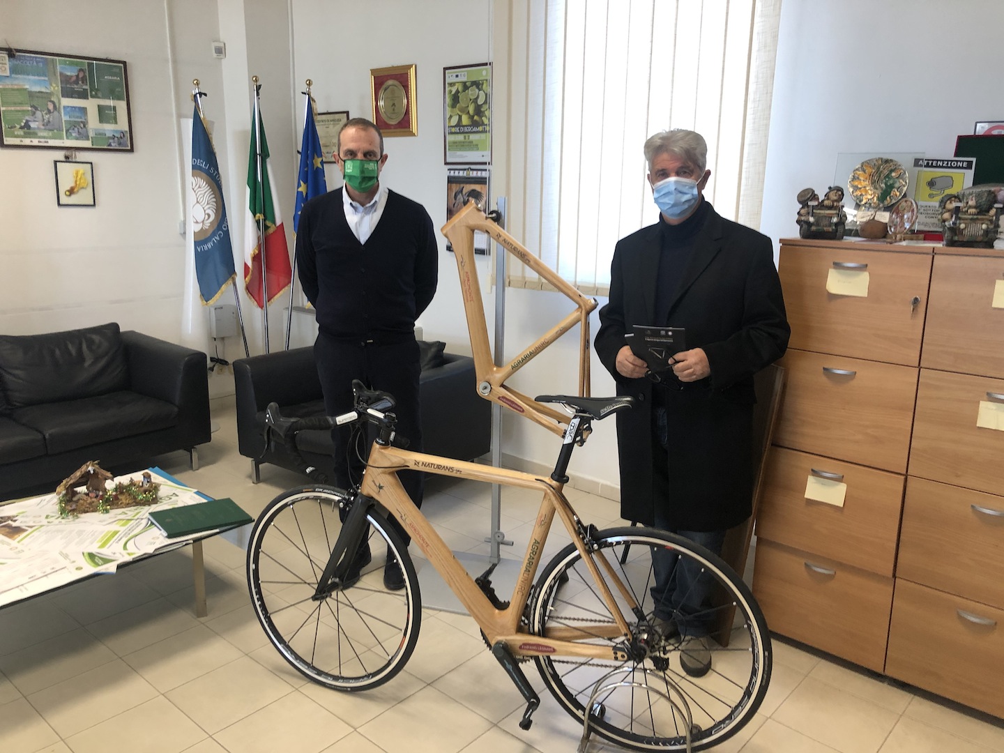 Parco e Agraria realizzano prima bicicletta in legno di Castagno d’Aspromonte