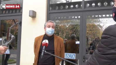Cittanova, il sindaco: «I medici di famiglia facciano i tamponi Covid nell’ex ospedale»