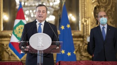 Governo, Draghi accetta l’incarico con riserva: «Vincere la pandemia e rilanciare il Paese»