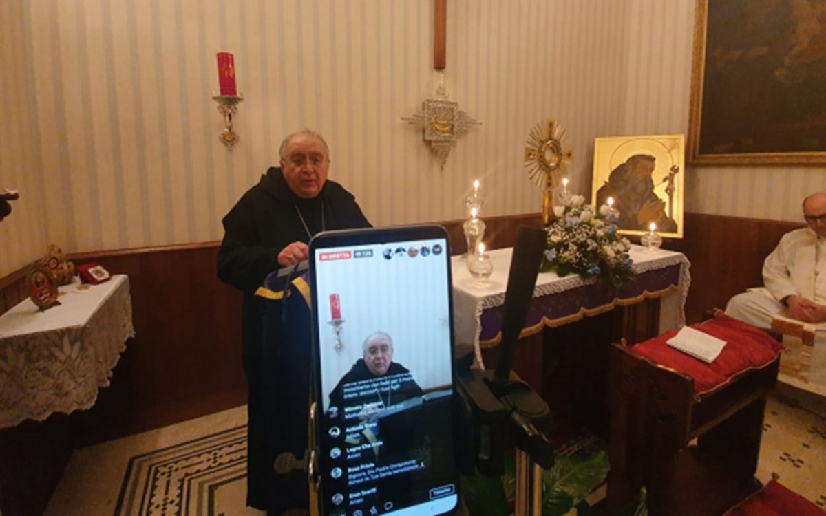 Chiesa, l’impegno dell’arcivescovo per una quaresima digitale