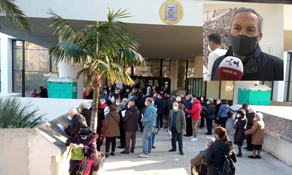 Caos vaccini a Reggio Calabria, Borruto (Asp): «Serve prenotazione on line. I pazienti collaborino»