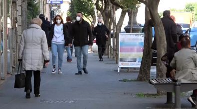 Coronavirus, in Calabria da lunedì mascherine anche all’aperto