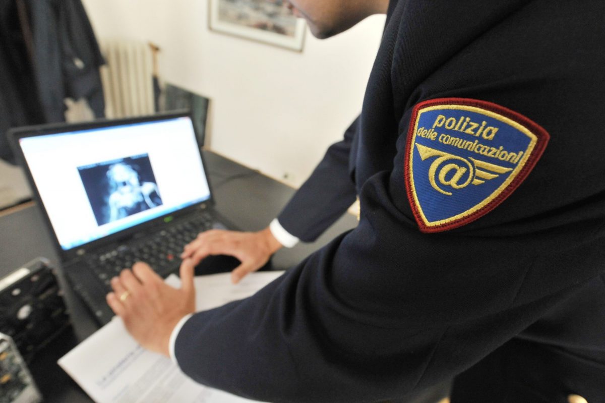 Polizia postale di Reggio, cresce il numero dei minori vittime di ricatto a sfondo sessuale