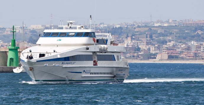 Stretto di Messina, il biglietto unico per la Uiltrasporti è il primo «atto concreto per l’area integrata»
