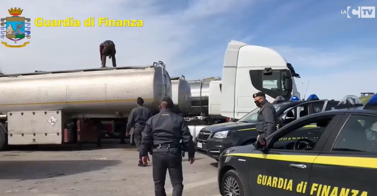 Petrol-mafia, Bombardieri: «Così la ‘Ndrangheta si è sostituita ai colletti bianchi»