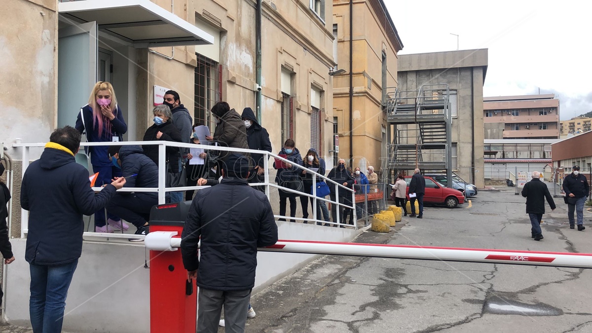 Vaccinazioni a Reggio Calabria, ieri al Gom somministrate 700 dosi
