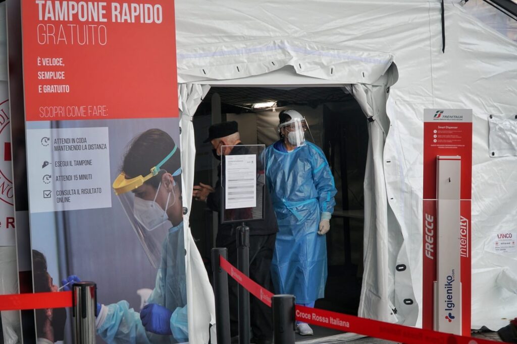 Coronavirus: anche a Reggio tamponi rapidi gratuiti con la Croce rossa alla stazione