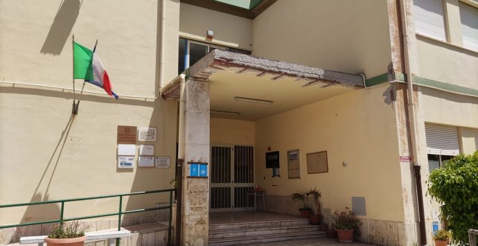 Scuola Cassiodoro a Pellaro, Maiolino: «Da mesi in attesa di interventi, ma Castore non ha gli strumenti»