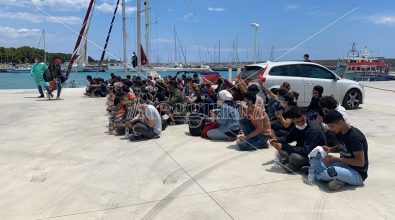 Due sbarchi in un giorno a Roccella: 109 migranti intercettati a Punta Stilo