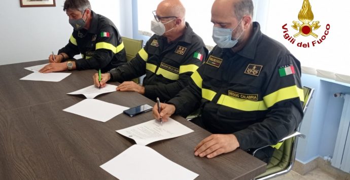 Vigili del fuoco, accordo tra Reggio e Catanzaro per le operazioni di soccorso urgenti