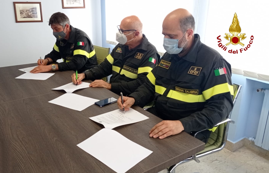 Vigili del fuoco, accordo tra Reggio e Catanzaro per le operazioni di soccorso urgenti