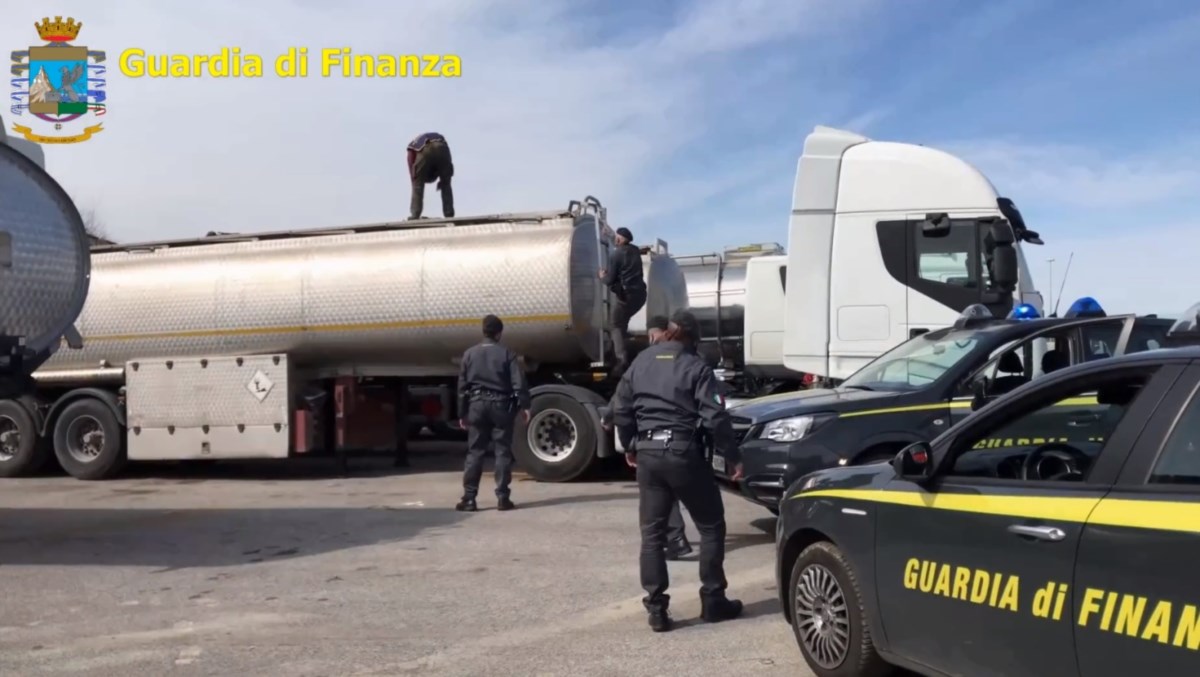 Inchiesta Petrol mafie sul business dei carburanti, la Dda di Reggio chiede processo per 87 indagati |ECCO I NOMI