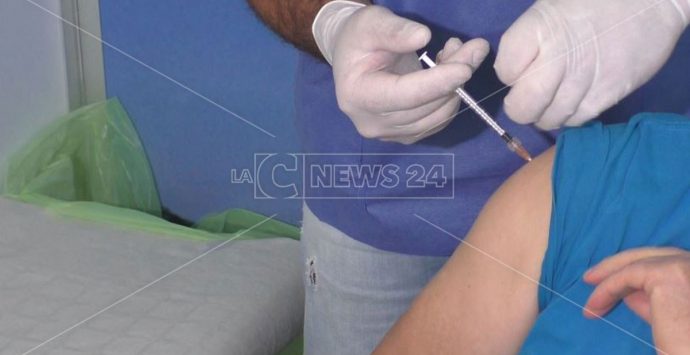 Coronavirus, al Gom si è già cominciato ad inoculare le terze dosi del vaccino