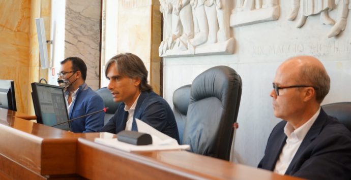 Reggio, il sostegno a Falcomatà diventa un caso: «Sindaci tratti in inganno»
