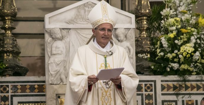 Pasqua, l’omelia dell’Arcivescovo metropolita Morrone: «Nel crocefisso di Gesù si mostra l’amore più grande»