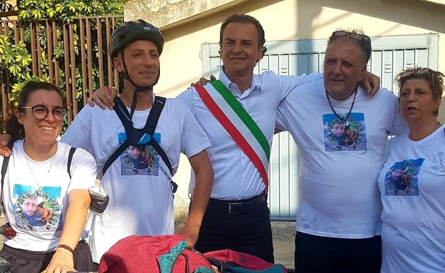 Lazzaro, il vicesindaco Campolo sostiene la pedalata per Ilio