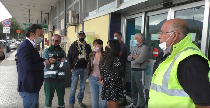 Aeroporto Reggio, dipendenti Alitalia: «La politica intervenga per tutelare il lavoro come a Roma e a Milano»